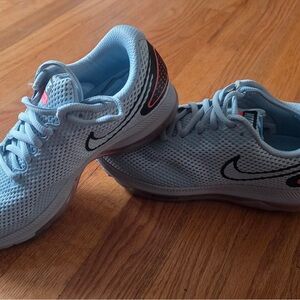 Nike womens sneakers